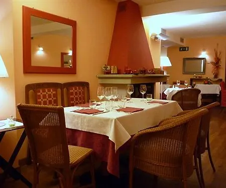 Bijou فندق